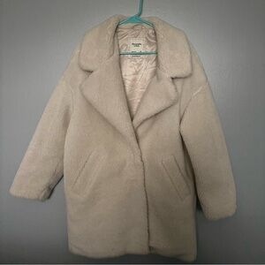 A&F Cream teddy coat oversized